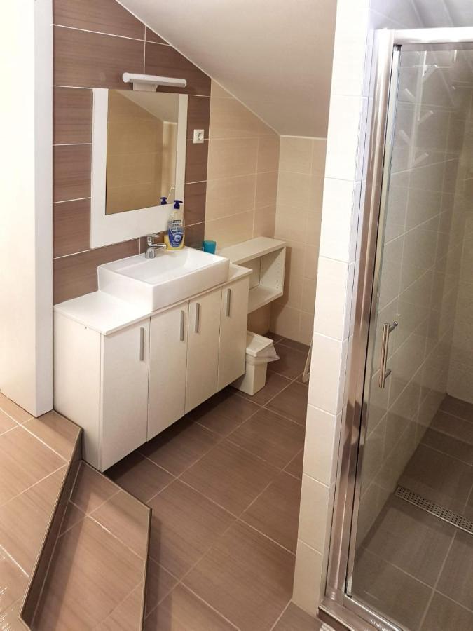 Apartmani Vrancic Mandre Exterior foto