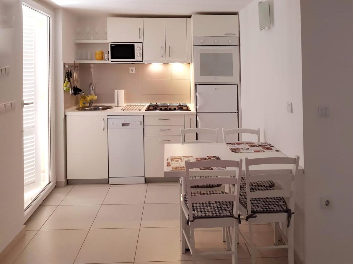 Apartmani Vrancic Mandre Exterior foto