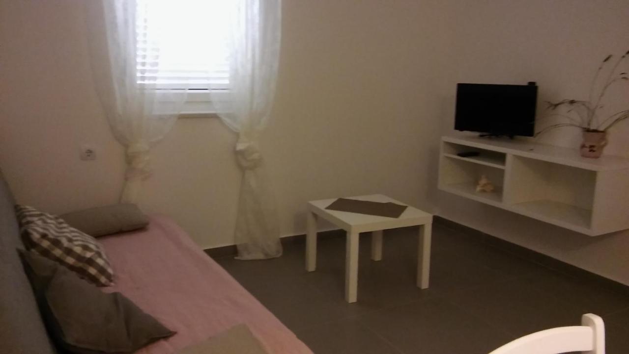 Apartmani Vrancic Mandre Exterior foto