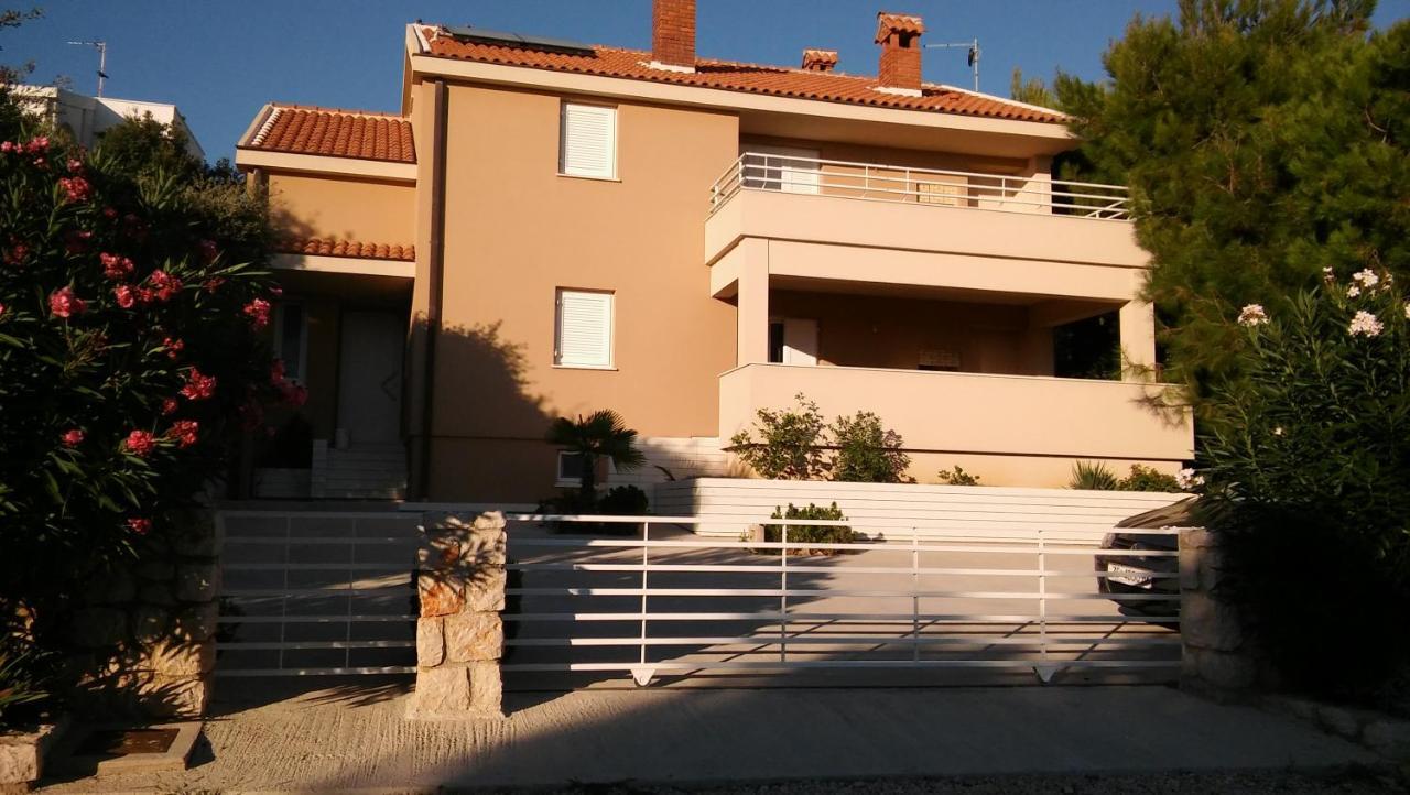 Apartmani Vrancic Mandre Exterior foto